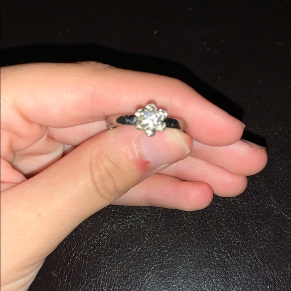 Ring - Picture 2 of 3